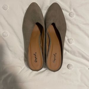 Qupid heeled slide ons